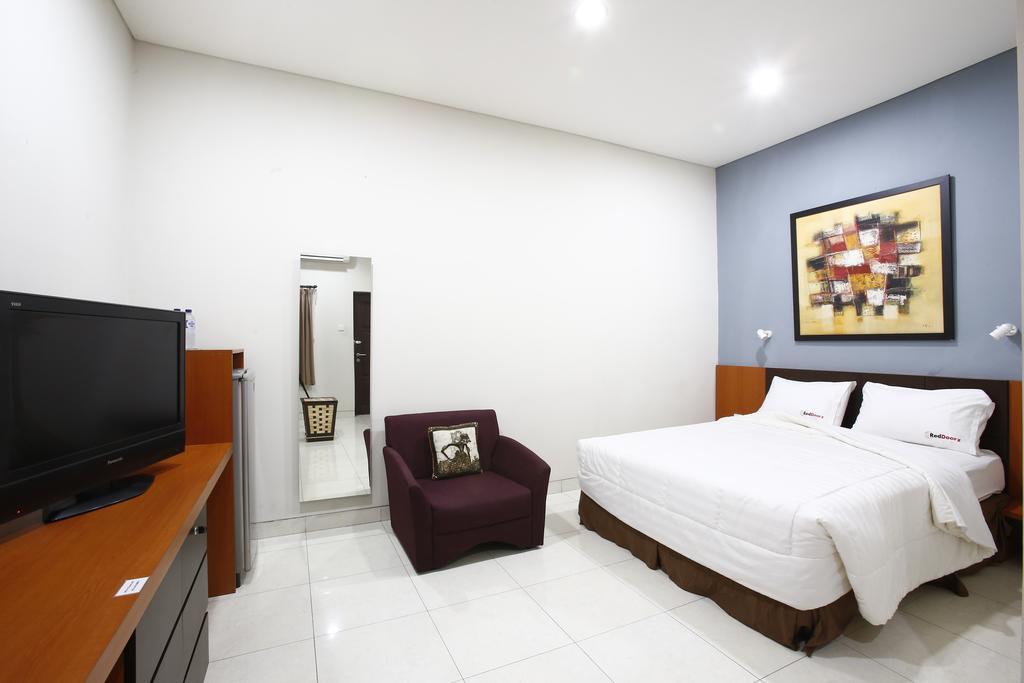 Reddoorz @ Menteng Jakarta Bagian luar foto
