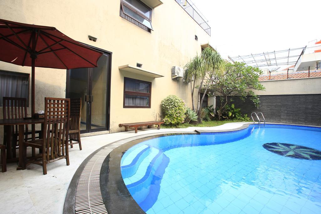 Reddoorz @ Menteng Jakarta Bagian luar foto