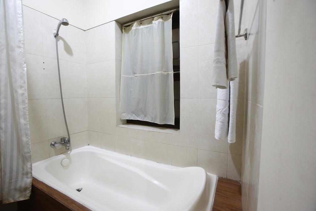 Reddoorz @ Menteng Jakarta Bagian luar foto